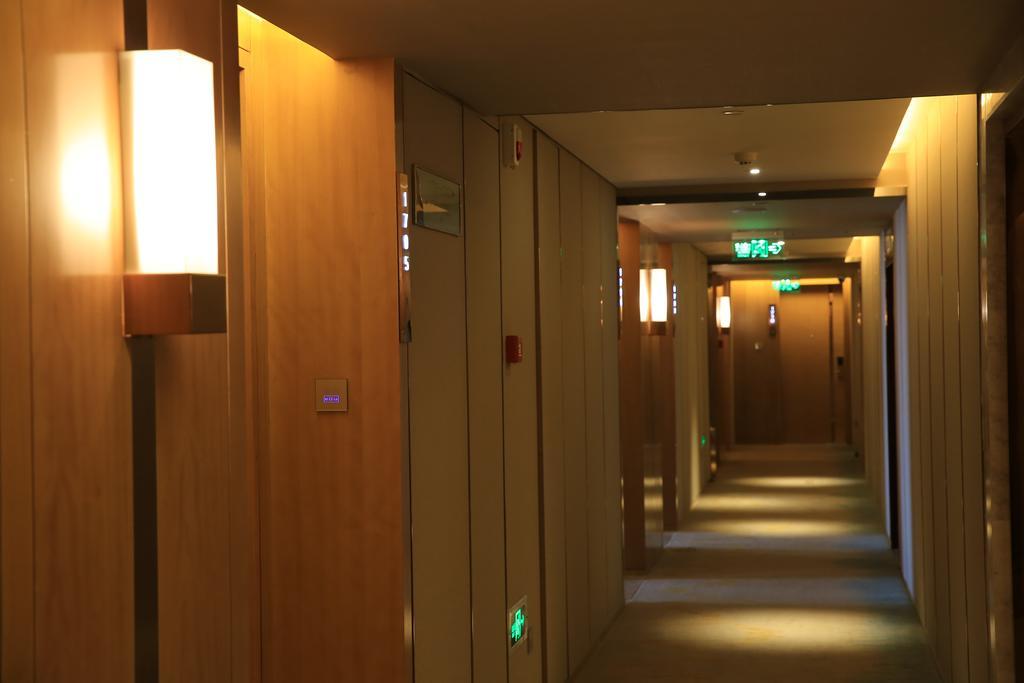 Hotel Ramada Yiyang Taojiang Exteriér fotografie