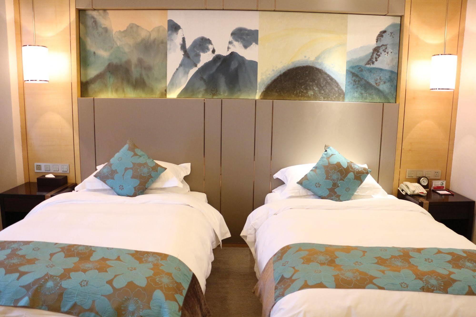 Hotel Ramada Yiyang Taojiang Exteriér fotografie