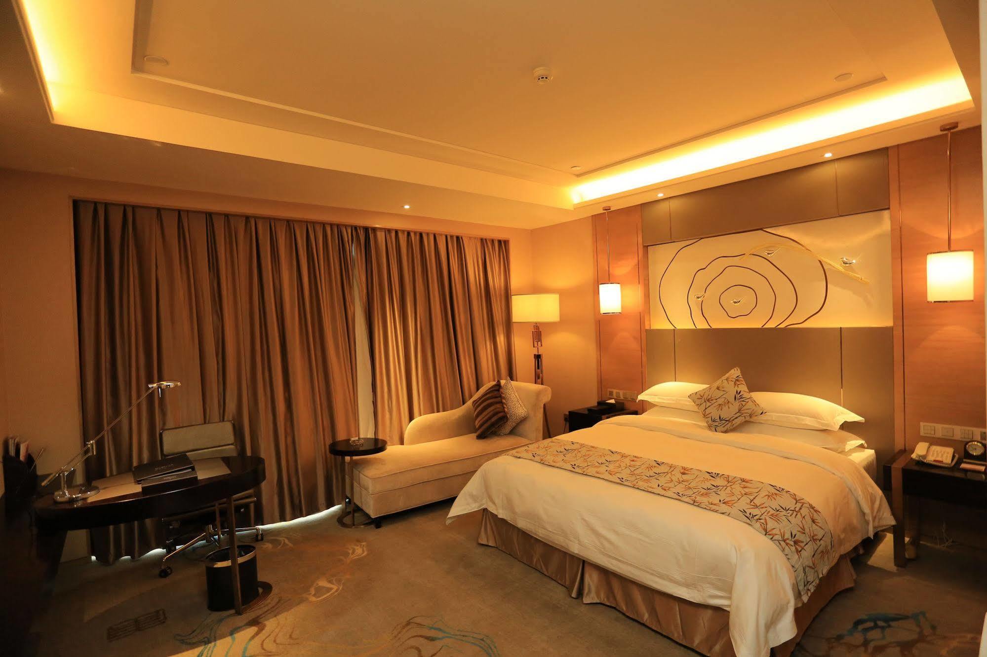 Hotel Ramada Yiyang Taojiang Exteriér fotografie